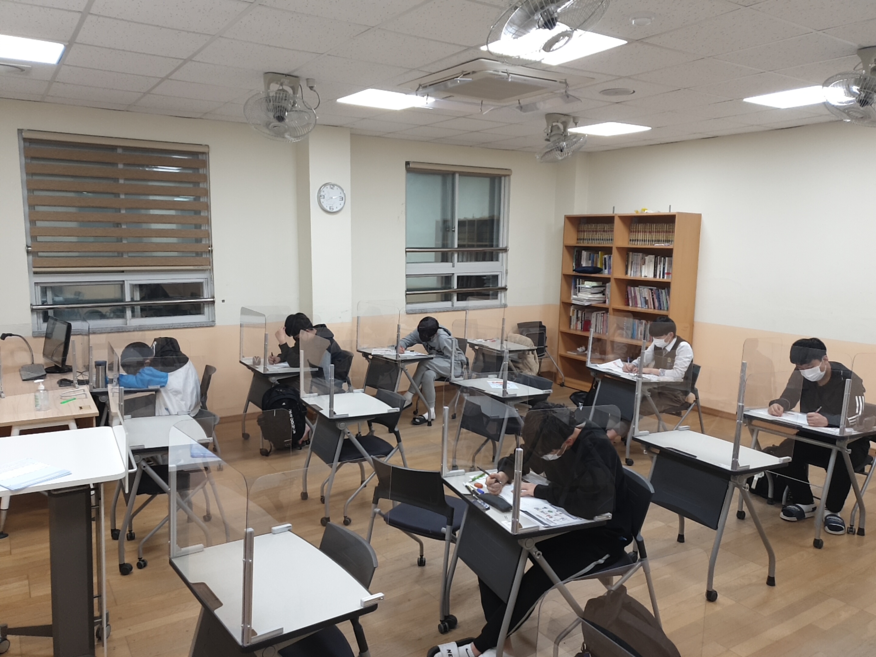 2021학년도 아이빛하우스(기숙사) 효도 활동 자랑하기 - 3.jpg
